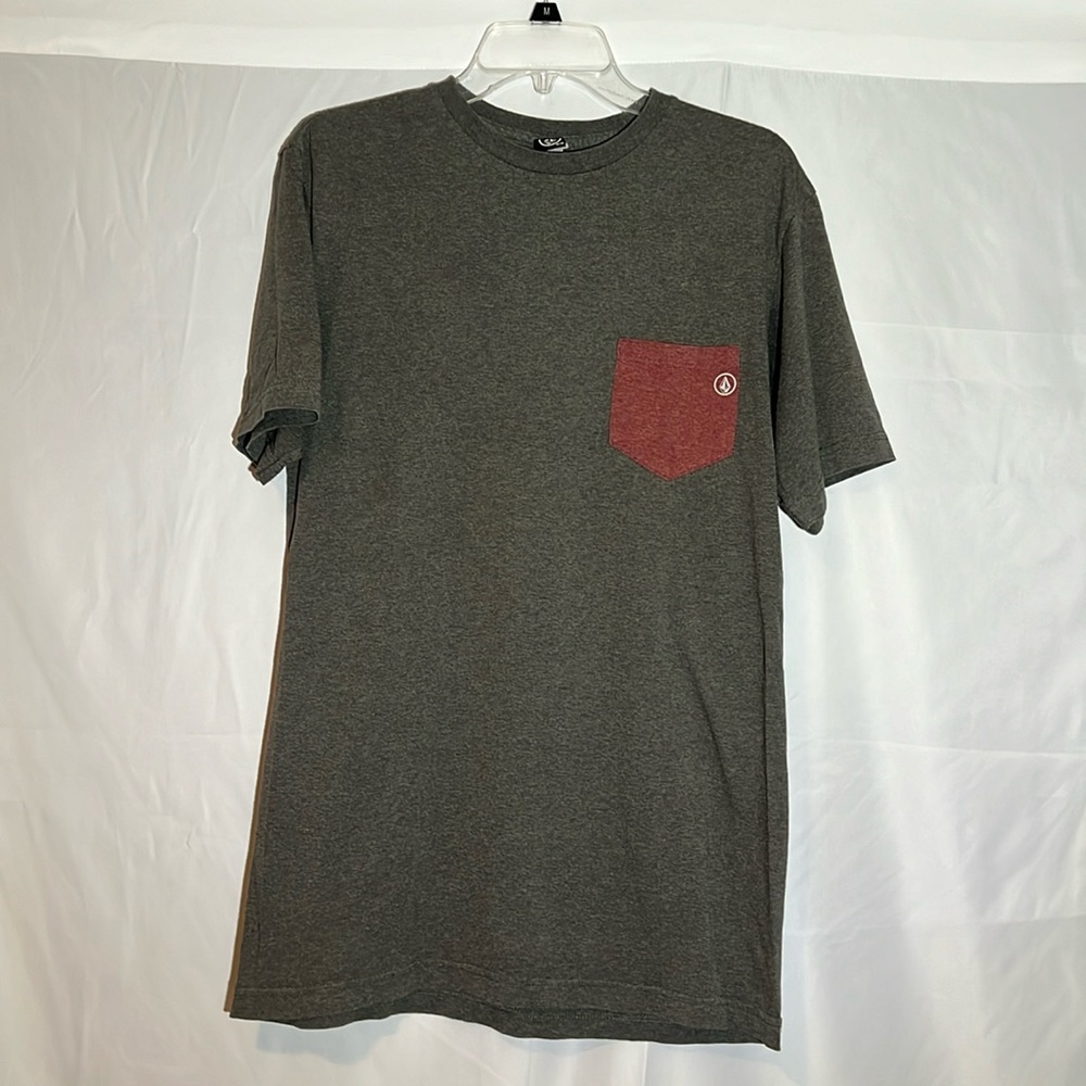 Volcom mens Med short sleeve tee with pocket grey with red left chest pocket